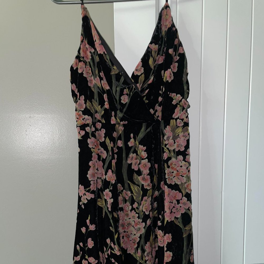 Timeless Velvet Flower Dress